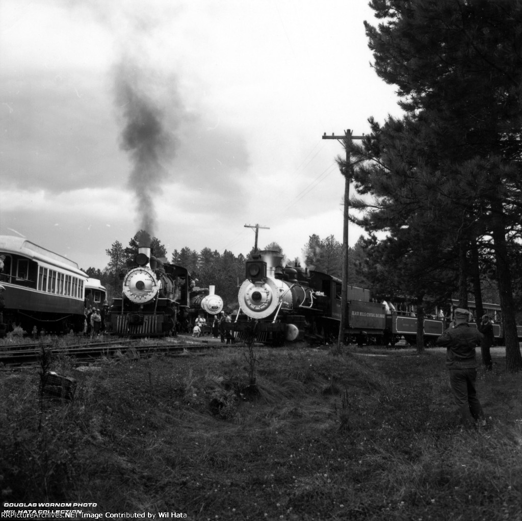 Mixed Gauge Meet